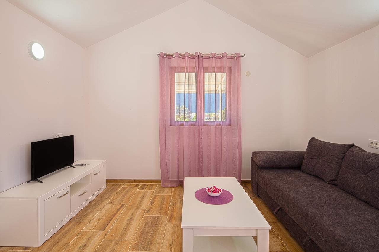 Beluga Appartement Budva Buitenkant foto