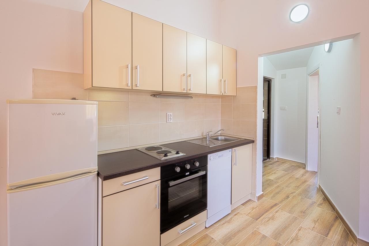 Beluga Appartement Budva Buitenkant foto