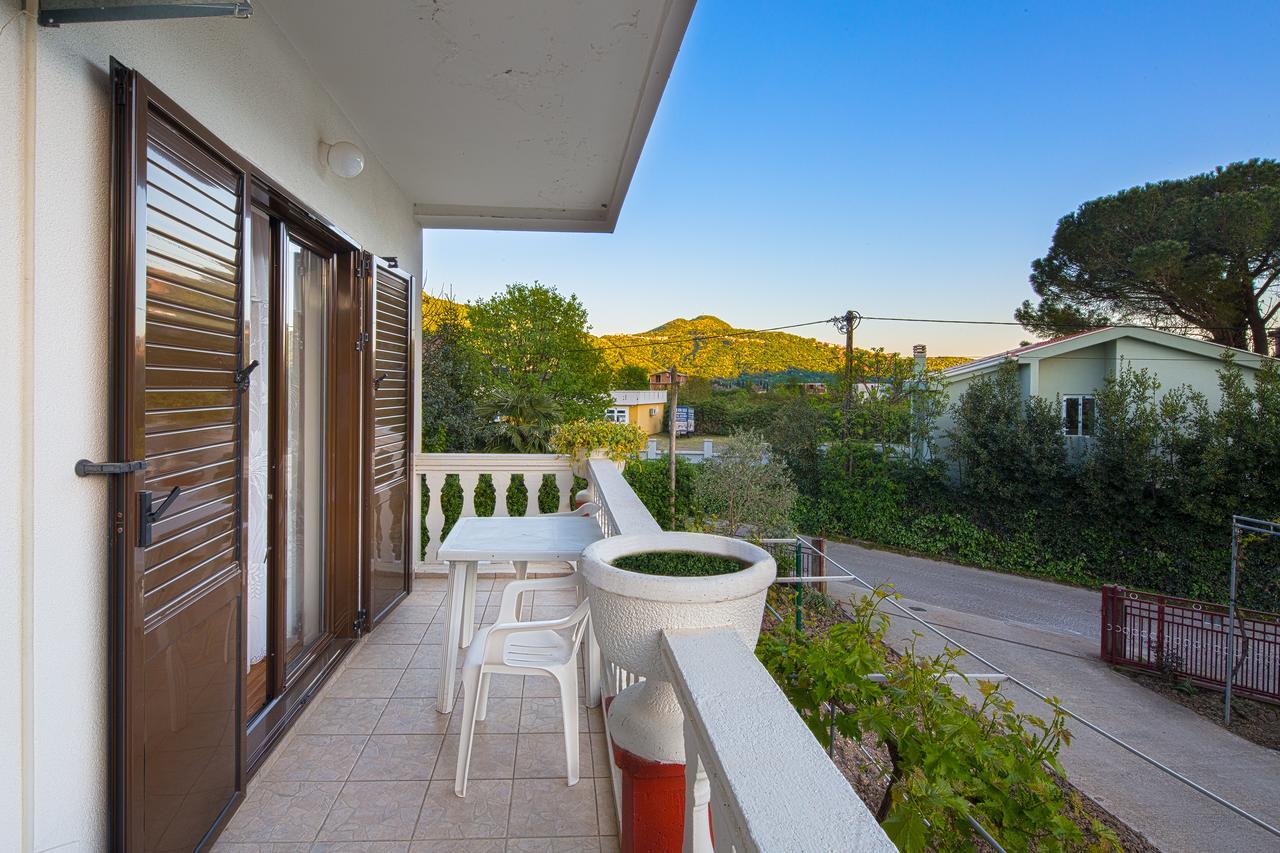 Beluga Appartement Budva Buitenkant foto